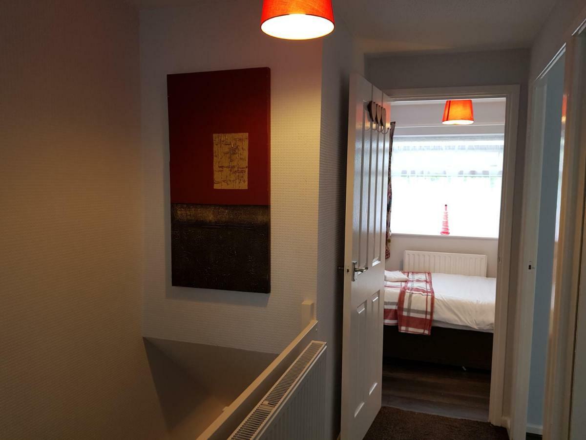 נוטינגהאם Penllech House - Huku Kwetu Notts - 3 Bedroom Spacious Lovely And Cosy With A Free Parking- Affordable And Suitable To Group Business Travellers מראה חיצוני תמונה